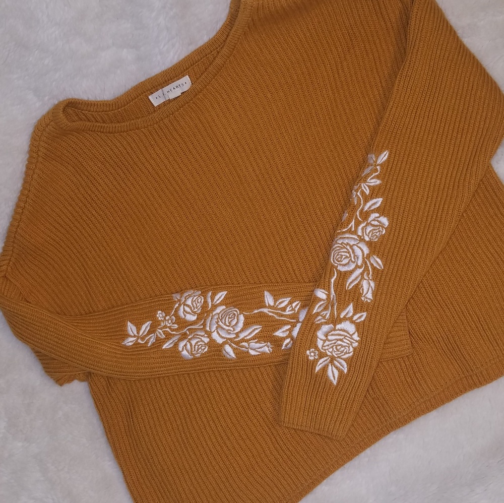 LA Hearts Embroidered Sleeve Cropped Sweater